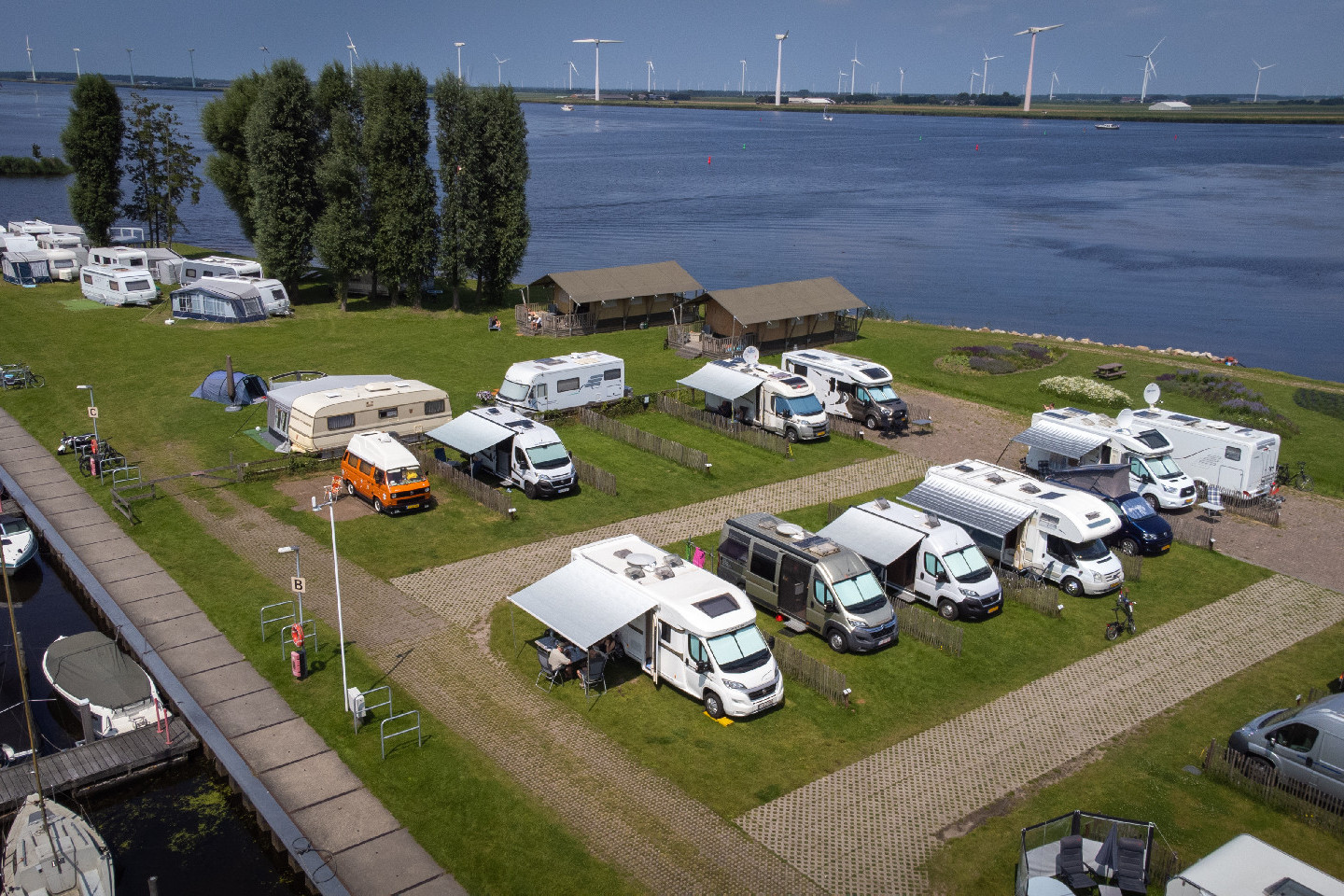 Voorbeeld afbeelding van Kamperen Camping/Jachthaven Nieuwboer in Bunschoten-Spakenburg