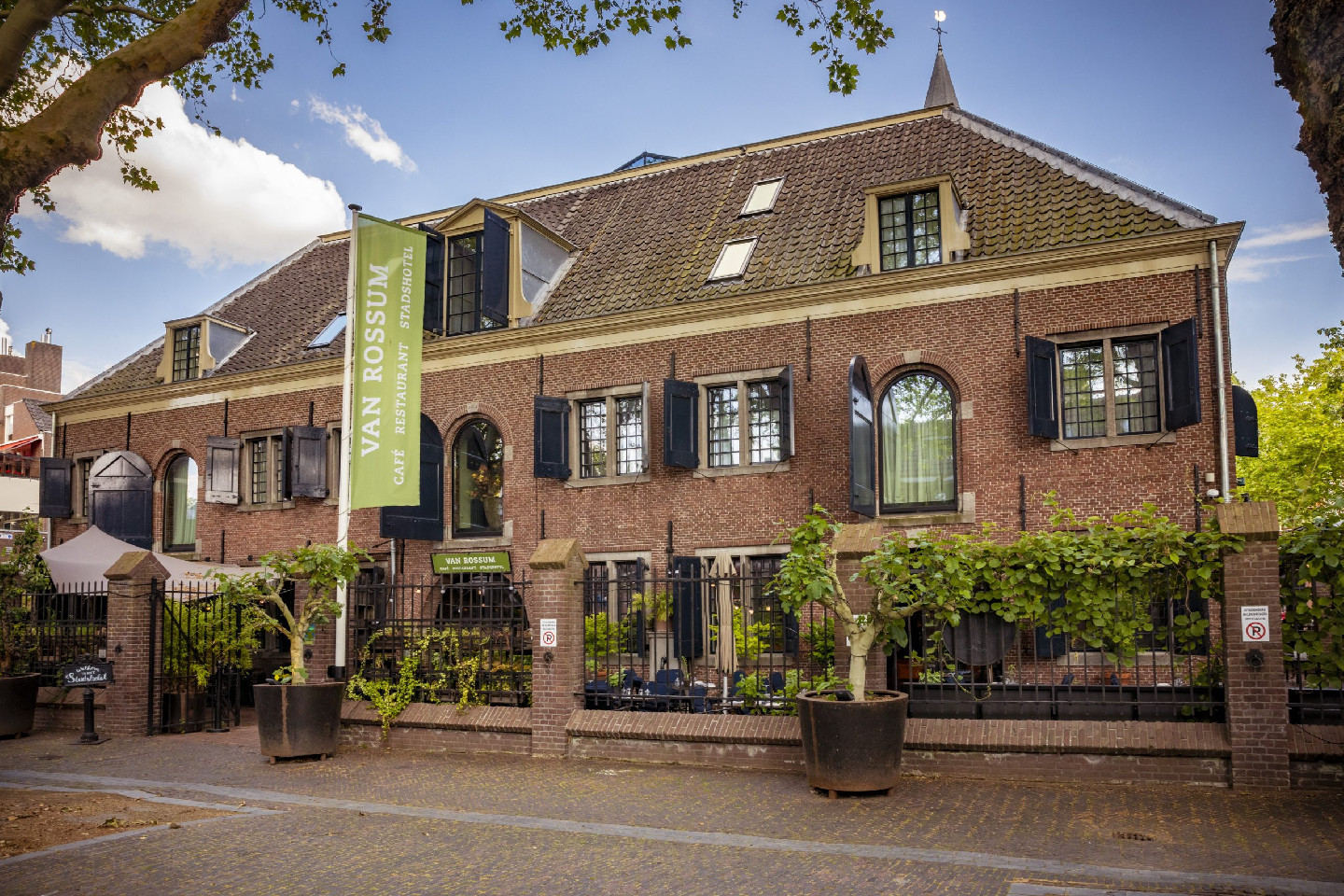 Voorbeeld afbeelding van Hotel Van Rossum stadshotel, café en restaurant  in Woerden