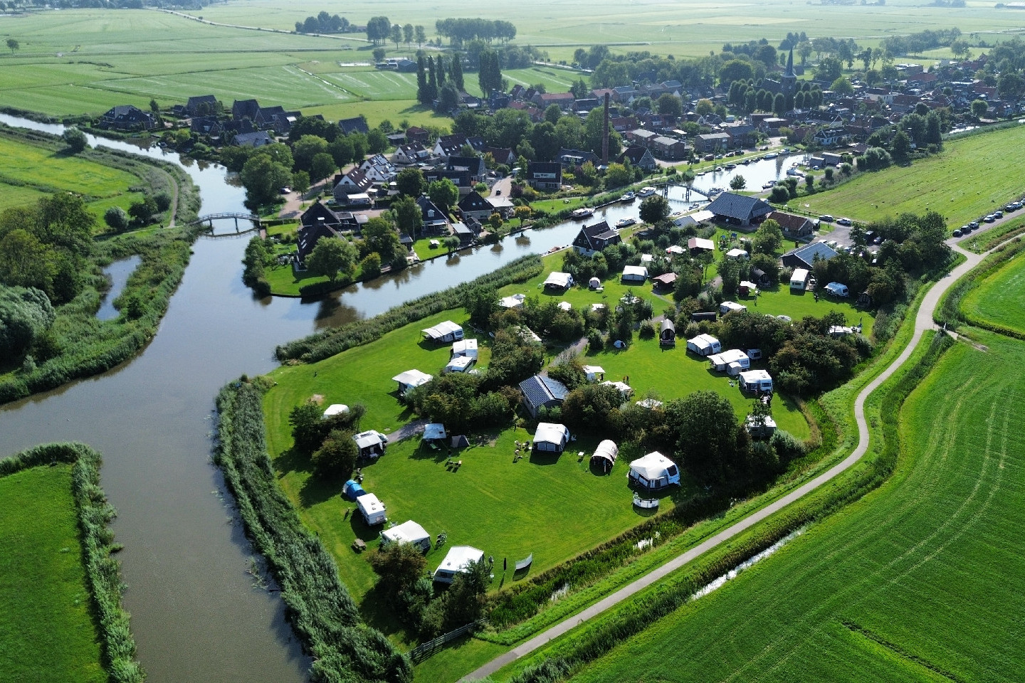 Voorbeeld afbeelding van Kamperen Camping It Kruswetter in Oosterlittens / Easterlittens