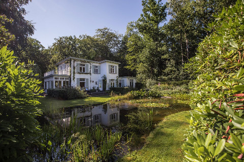 Voorbeeld afbeelding van Bed and Breakfast Art B&B Huize Hermine in Joppe